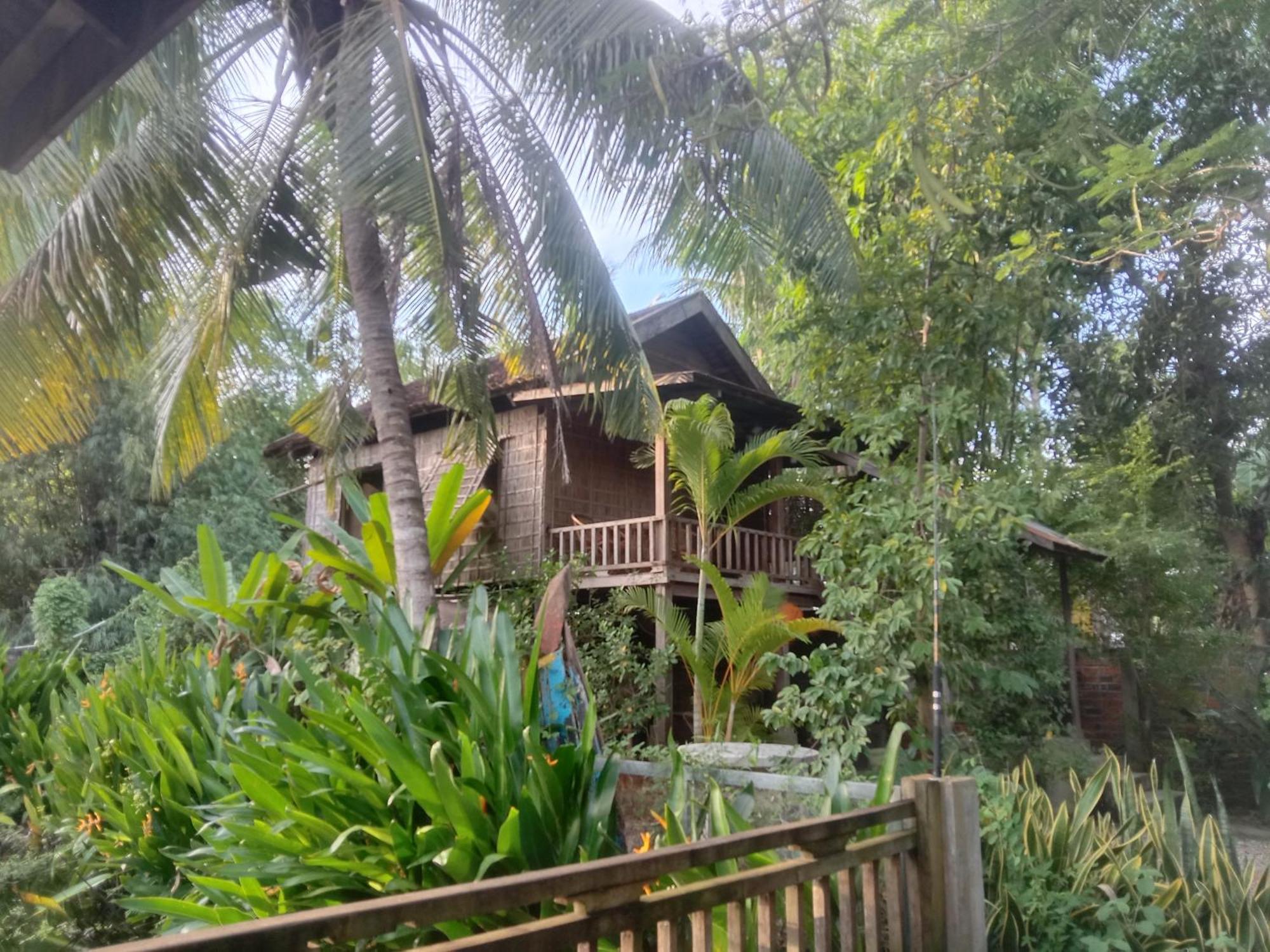O'Hamok Family Homestay Battambang Exterior photo