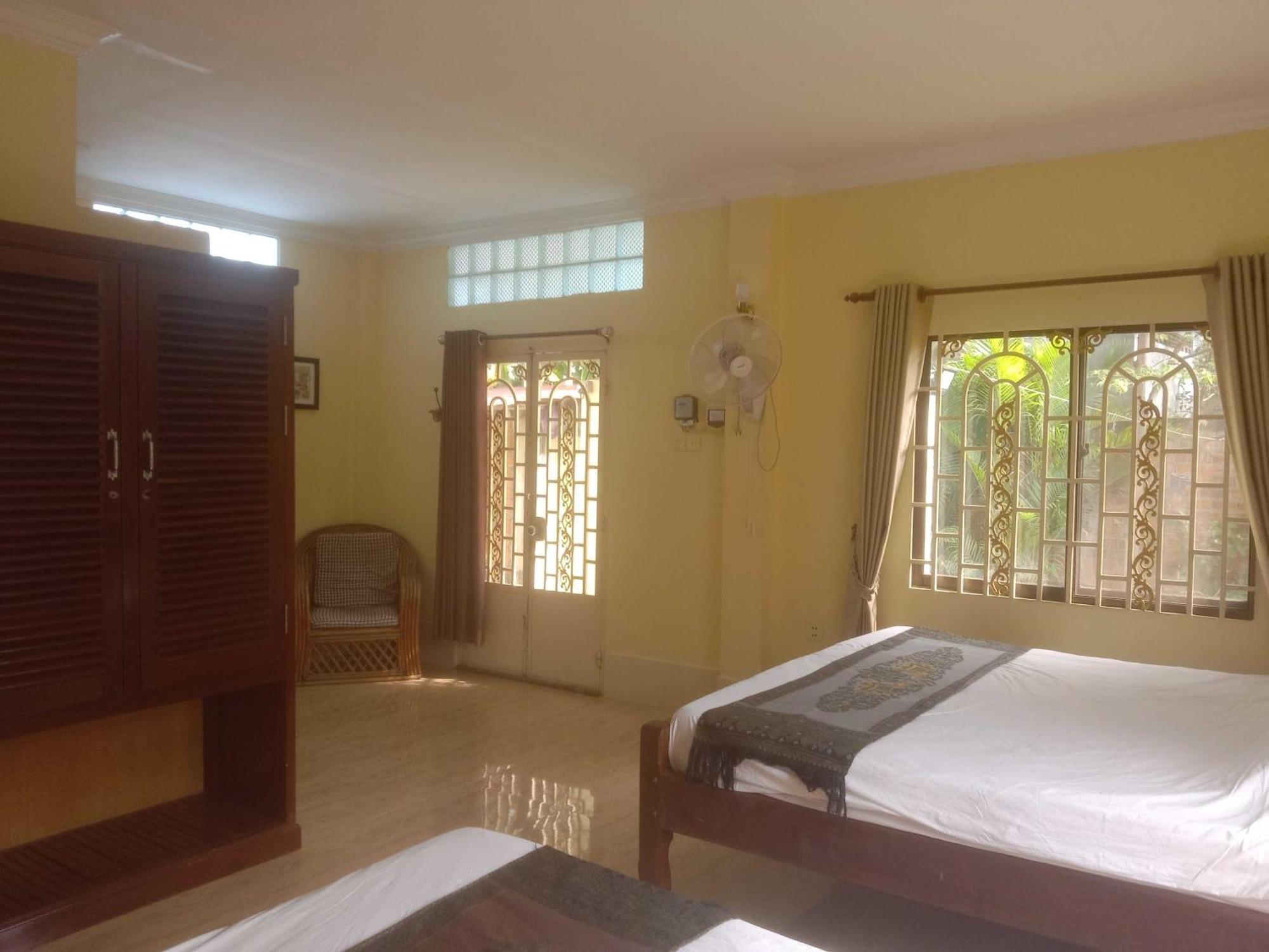 O'Hamok Family Homestay Battambang Exterior photo